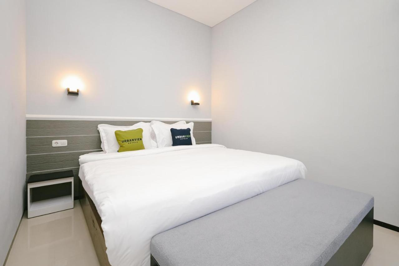 Urbanview B Syariah Lumajang By Reddoorz Hotel Екстериор снимка